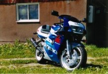 1006736010_min_gsxr600.jpg