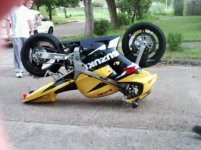 suzuki-gsxr750-03-bikepics-088330.jpg