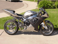 yzf_r1 copy.gif