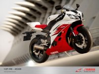 06_yzf-r6_1024-1[1].jpg