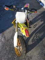 Suzuki RMZ450 017.jpg