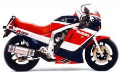 1986_GSXR1100_redblwh_750.jpg