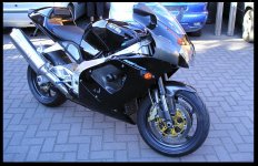 Aprilia Mille(Carbon).JPG