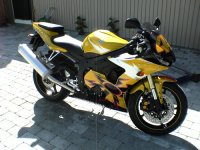 YZF R6.jpg