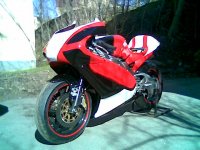 aprilia5-070401.jpg