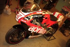 aprilia3-070403.jpg