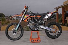 ktm690baja_1187254289.jpg