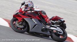 cbr1000rr_large_10.jpg