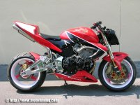 honda-hornet-600-RR-img04.jpg