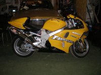 Suzuki 3.JPG