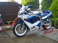 gsxr 1100 1990.jpg