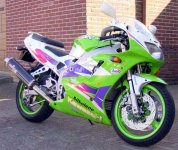 kawasaki zxr 400.jpg