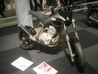 2hjul07xr650r.jpg