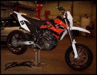 ktm_660_001.jpg