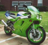 kaw-zx7r-93.jpg