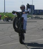 wheeliehej.JPG