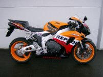 CBR 1000-07.jpg