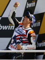 122_0610_04_z+2006_motogp_champion_nicky_hayden+podium.jpg