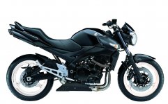 SUZUKI_GSR600AK8_B2048_YAY23.jpg