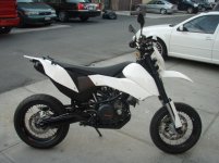 ktm690smcwhite010.jpg