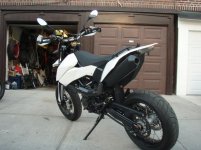 ktm690smcwhite006.jpg