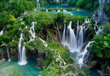 waterfalls_at_plitvicka_jezera_national_park.jpg