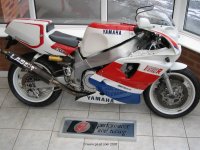 Yamaha-FZR750R-OW01-PSPT-05.jpg