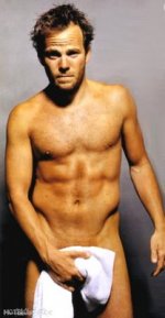 Stephen_Dorff_naked2.jpg