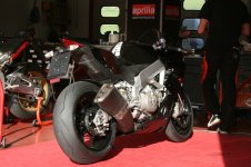 aprilia-rsv4-r_1.jpg