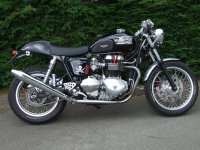 triumph 900 thruxton cafe racer.jpg