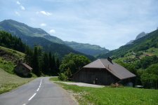 2009-06-24 13-59-10  Semester (F) - Route Des Grandes Alpes - Le Reposoir.jpg