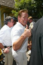 arnold thumbs up2.jpg