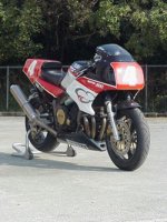 eddie lawson fz750.jpg