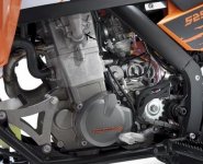 KTM_525_Motor_links.jpg