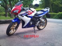 Honda CBR 125R HRC  Kopia.jpg