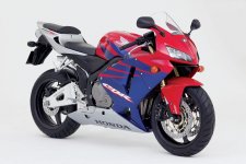 cbr600rr-05.jpg