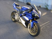 Yamaha R1 speed-blue (7)sh.jpg