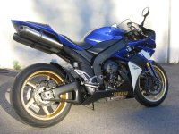 Yamaha R1 speed-blue (4)censh.jpg