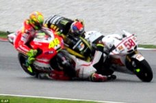 marco-simoncelli-crash-accident-image4.jpg