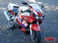 honda_cbr_900_rr_fireblade_1997_4_lgw.jpg