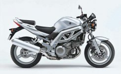 Suzuki%20SV1000N%2005.jpg