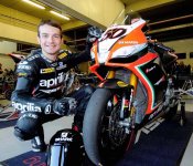 sylvain-guintoli-aprilia-racing.jpg