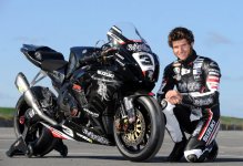 Guy_Martin_team_Relentless_Suzuki_by_Tas_C_team_Relentless_Suzuki_by_Tas.jpg