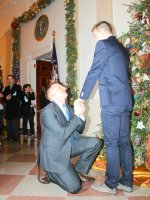 gay_proposal_at_white_house.jpg