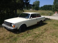 Volvo_242.jpg