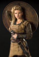 vikings-katheryn-winnick-21.jpg