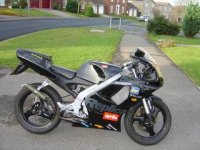 aprilia2002.jpg