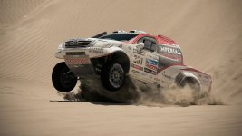 toyota-hilux-dakar-2013-01.jpg