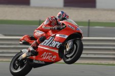 casey-stoner-wheelie-wallpaper-180307.jpg