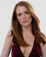 Julianne-Moore-CelebHealthy_com.jpg